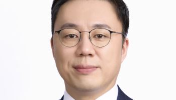 한명진 '비우고' 김정규 '채운다'...SK스퀘어 "AI·반도체 투자 속도"