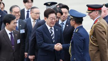  李 “KF-21 양산으로 공중까지 자주국방 완성…우리 기술로 평화 수호”