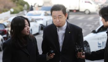 '13개 의혹' 김병기, 병원 입원…4차 소환 불투명