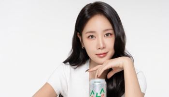 소유의 쏘하이볼 '애사비', 2년 연속 대한민국 주류대상 대상 수상 쾌거