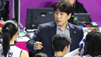 '챔프전 직행' 한국도로공사, 김종민 감독과 결별