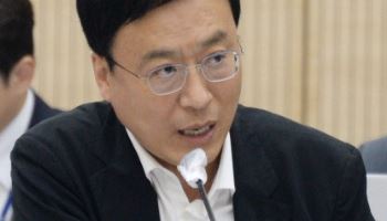 ‘1회 악성 민원도 교권침해’…교원지위법 개정안, 교육위 통과