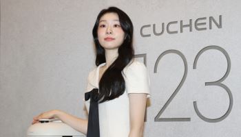 밥만 먹고 못 산다…'다각화' 쿠쿠 웃고, '외길' 쿠첸 내리막