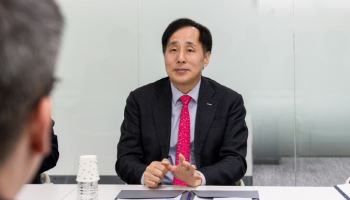 한솔제지 찾은 무보 사장 "중동분쟁 타격 수출기업 지원 총력"