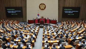 與 “신속 통과” 野 “졸속 심사” 25조 추경 놓고 기싸움 팽팽