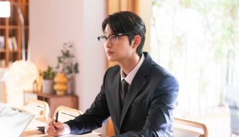 '유미의 세포들3' 김재원, 김고은과 '혐관' 로맨스…캐릭터 스틸 공개