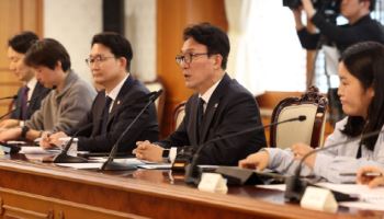 반려동물 정책 총리실로…노인 입원·가정폭력 ‘보호 공백’ 메운다(종합)