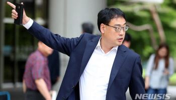 변희재, '尹 퇴진 집회' 불법후원금 모집 혐의 약식기소