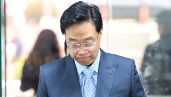'8억 금품수수' 전준경 전 민주연구원 부원장, 징역 3년 확정