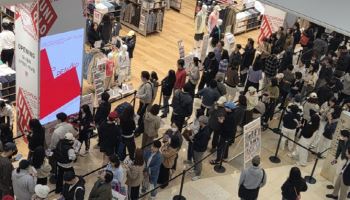 “오픈 30분 만에 250명 몰려”…유니클로, 지금 ‘핫’한 이곳