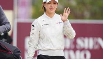 [포토]박주영이 1번홀에서 티샷하고 있다
