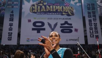 '의심받던 6순위' 실바, GS칼텍스 정상 올린 일등공신 대반전