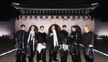 BTS 공연 후 궁궐 ‘북적’…경복궁 방문객 5만명까지 늘었다