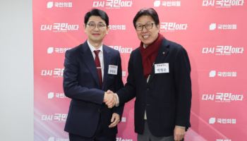 박형준 "보수 살릴 것" 주진우 "現시장으론 패배"…마지막 野 부산 토론 격돌