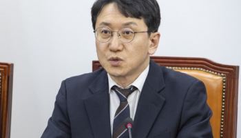 與 "국힘, 중대선거구제 확대에 합의하라"