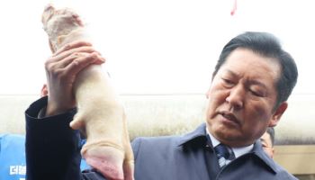 '대통령 사진 논란'에 정청래 "대통령에 누 끼친 점 사과"
