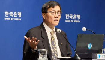 이창용 “전쟁 파급영향 점검…단기적이면 통화정책 반응 안해야”[일문일답]