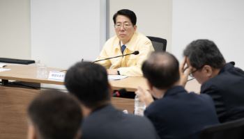 해수부 "호르무즈 내 우리 선박 통항 준비 마쳐"…준비 상황 점검