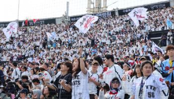 '올해도 흥행 대박' 프로야구, 1300만 관중 돌파 추세