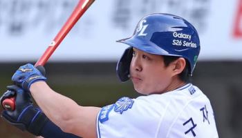 '갈비뼈 미세 실금’ 구자욱 이탈…삼성, 부상 악재 속 버티기 돌입