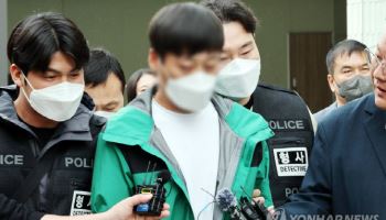 '소방관 순직' 완도 냉동창고 불 낸 30대 외국인 구속
