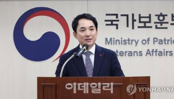 안철수 “부산 북갑 무공천? 박민식 응원 못 할 망정…”