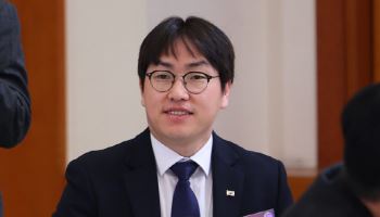 與김두관 "부·울·경 승리위해 백의종군…하정우 출마 빨리 결정해달라"