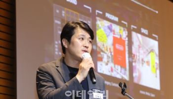 "'도파민' 터지는 쇼핑몰 공간 실험?…공급자 마인드 깨라"