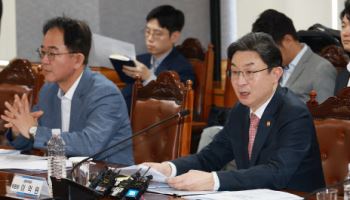 은행 '과징금 족쇄' 10년→3년…자본규제 풀어 생산적 금융 '98조 실탄 '