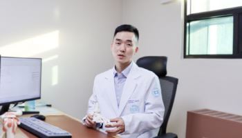 무지외반증 치료 미룰수록,  발 변형에 걸음걸이도 틀어질 수 있어