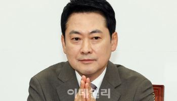 장동혁 귀국 미뤘다…막판 성과 만들까