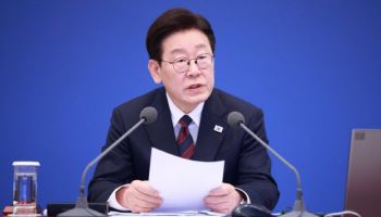 李대통령 "4·19혁명 유공자분들께 깊은 존경과 감사"