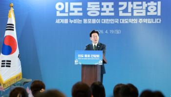 李대통령 "인도 韓교민·기업 적어...앞으로는 다를 것"