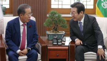 홍준표, 총리설에 "백수라 밥 준다 해서 간 것"…'배신자론'도 반박