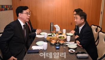 '조용한 입법 속도전 100일' 한병도, 연임 성공할까