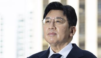 하이브, 방시혁 의장 구속영장 신청에 2%대 하락 전환