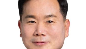 김승수 "문체부, 박사급 인사 2명 대신 황교익 문광연 원장 임명"