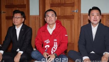 김진태 “옛날 멋진 장동혁으로 돌아가줬으면…결자해지 필요”