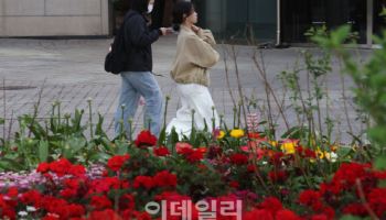 남부 곳곳 비 소식…돌풍에 오후부터 황사 '잠잠'[오늘날씨]