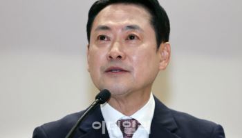 국힘 지지율, 창당 이래 역대 최저 ‘15%’…민주 48%