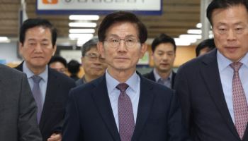 '공직선거법 위반' 김문수, 1심서 벌금 50만원…"정치적 고발·기소"