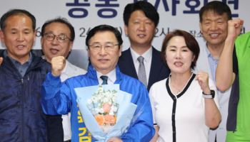 한만중 독자출마에…정근식 “이제 ‘원팀’으로 나아가야”