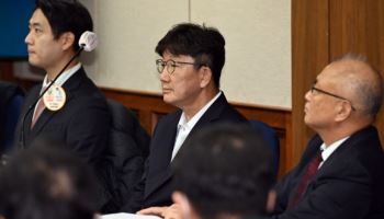 野송언석 "전재수·송영길이 무죄라면 권성동도 무죄"