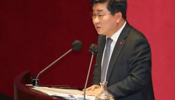 안산갑 출마 전해철 "코인논란 김남국·사법리스크 김용, 시민 판단 받아야"