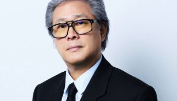 박찬욱 감독, 서부극으로 돌아온다…매튜 매커너히·탕웨이 출연