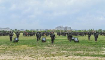 해군·해병대, 포항서 합동상륙훈련…유·무인 복합전력 실전성 검증