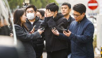 '보복 대행' 개인정보 빼낸 정황…행안부·국토부 등 40여곳 압색