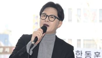 한동훈, 하정우에 “李대통령이 출마 지시했나…불법 선거개입”