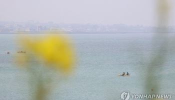 전국 흐리고 일교차 커…수도권·강원 오후부터 맑아져