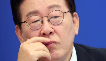 "군대에서 '1찍이냐' 조사했다던데" 李대통령 묻자...